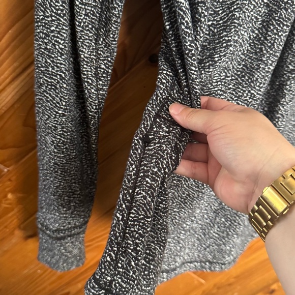 Lululemon Outrun 1/2 Zip - Picture 9 of 9